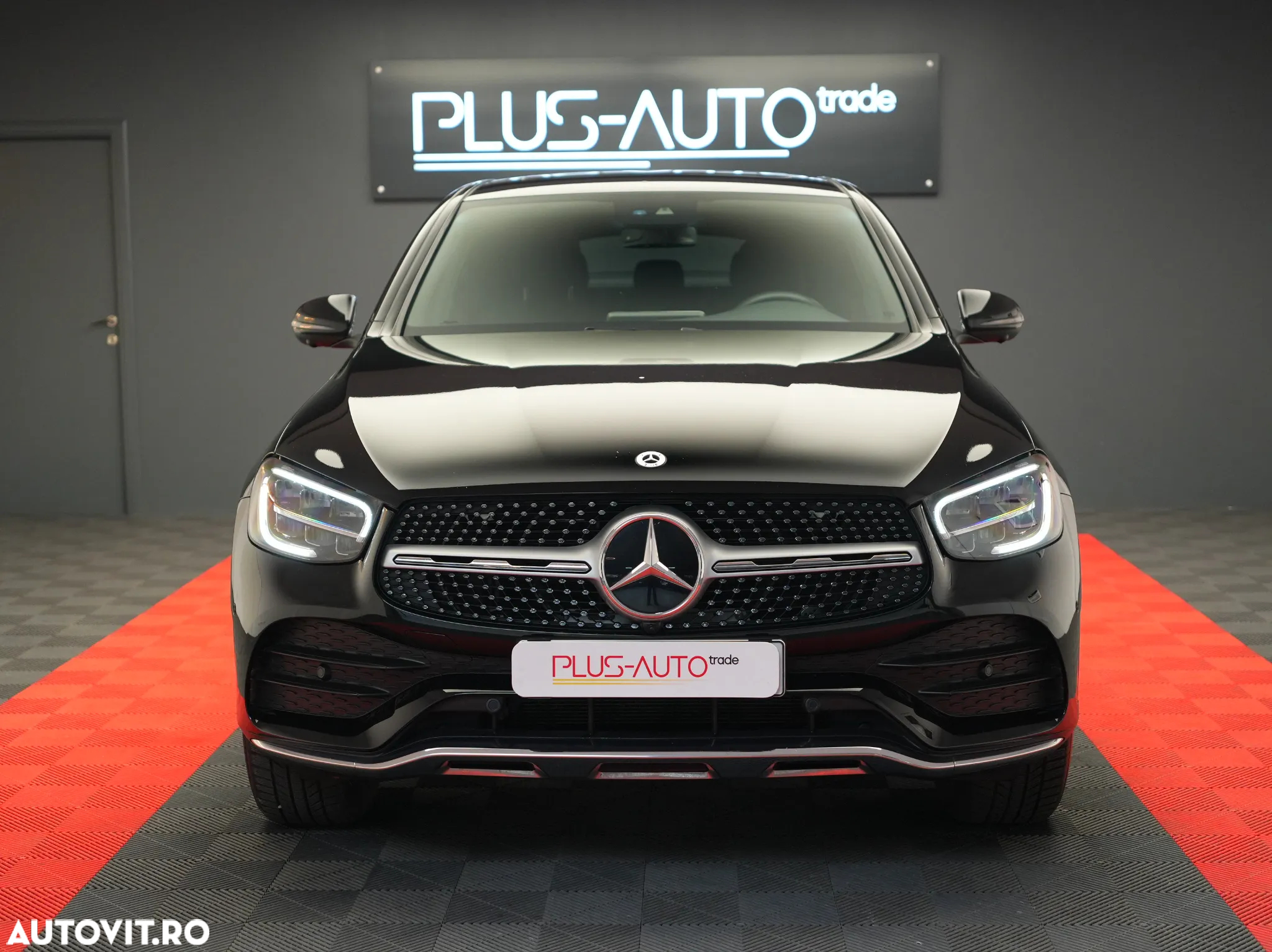 Mercedes-Benz GLC 300 4MATIC MHEV - 3