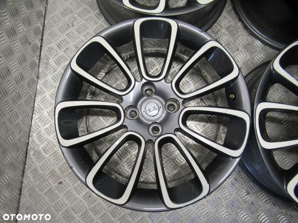 Felgi Opel Adam Corsa D E 7Jx17 et44 4x100 - 6