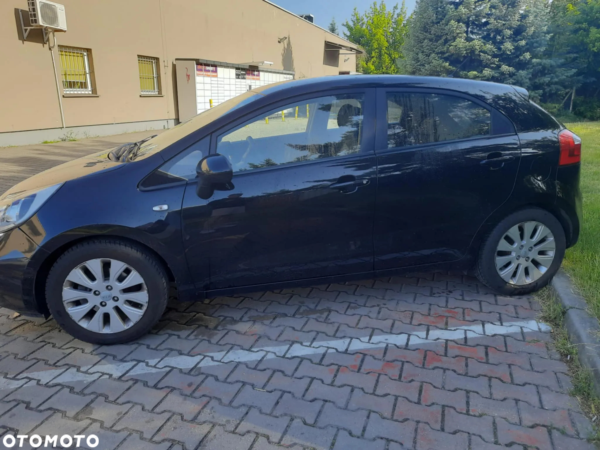 Kia Rio 1.4 L - 4