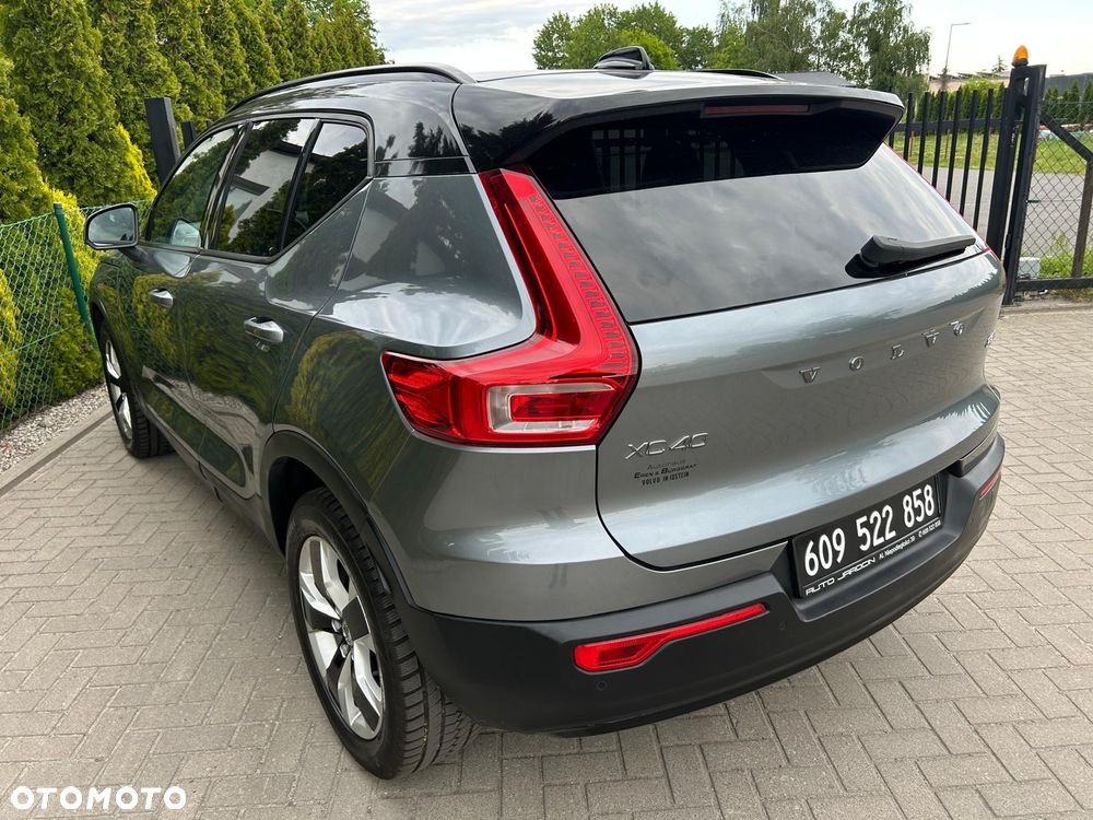 Volvo XC 40 T5 AWD Geartronic Momentum Pro - 3