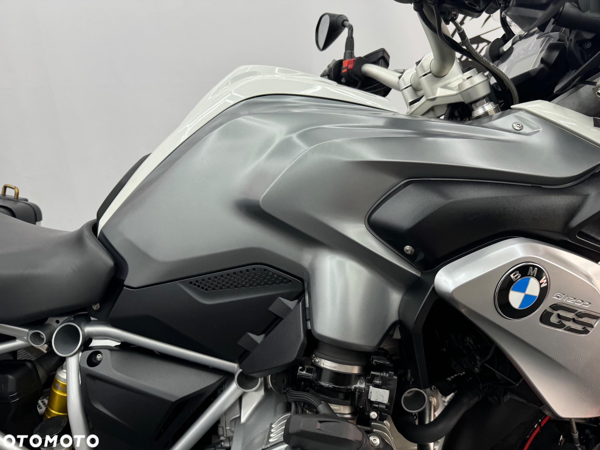 BMW R - 38