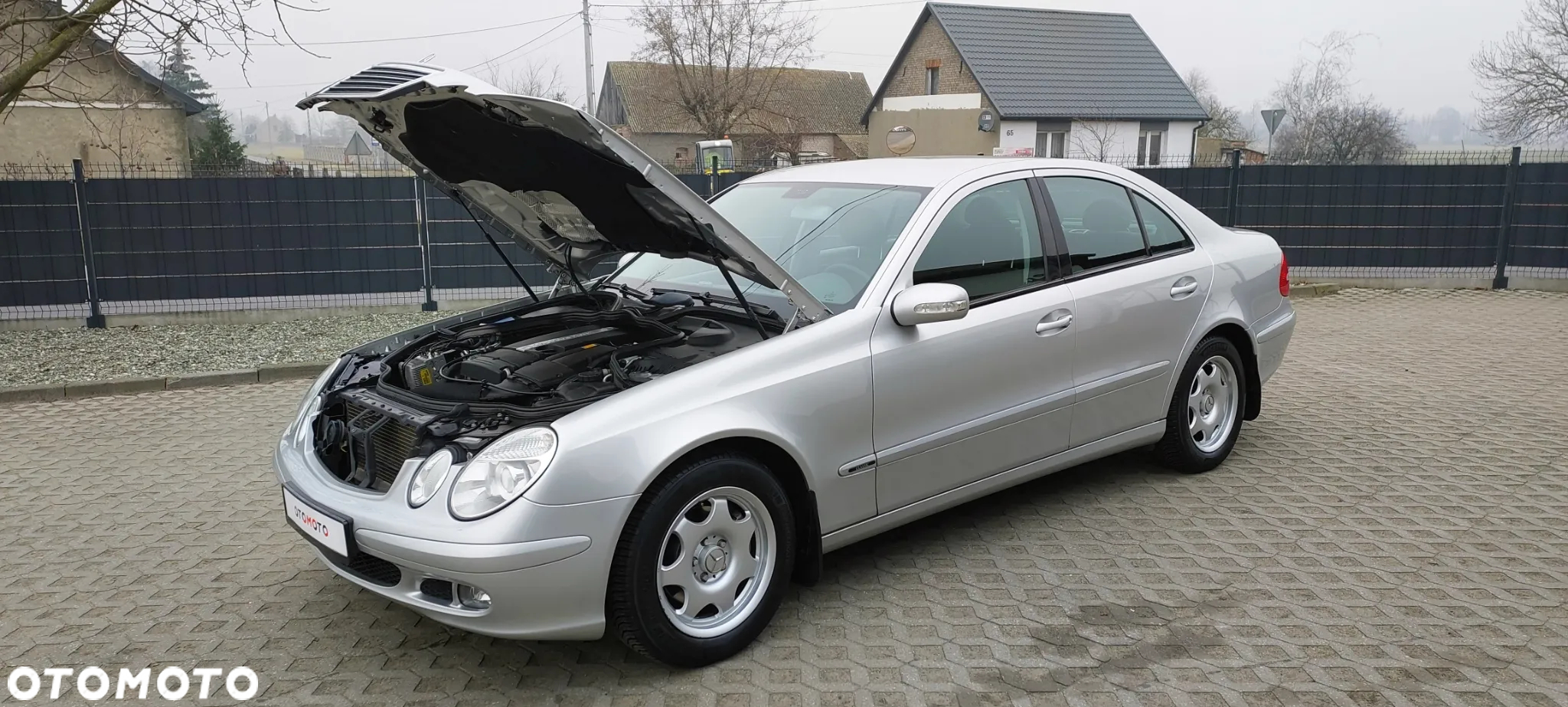 Mercedes-Benz Klasa E - 15