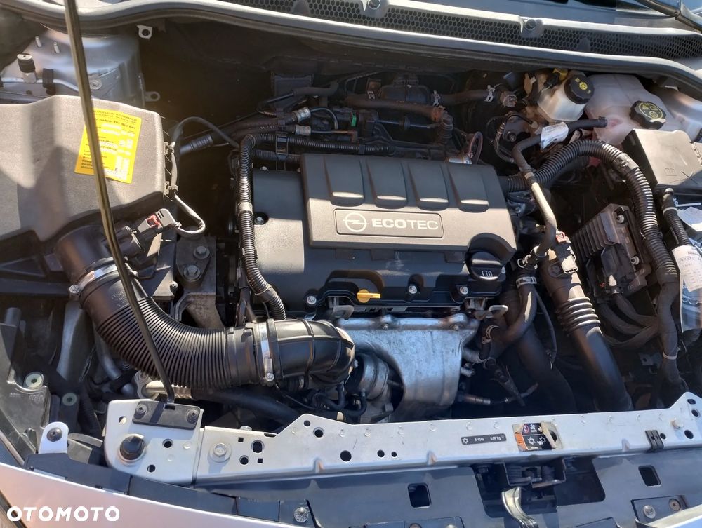 Opel Astra 1.4 Turbo ecoFLEX Start/Stop - 19