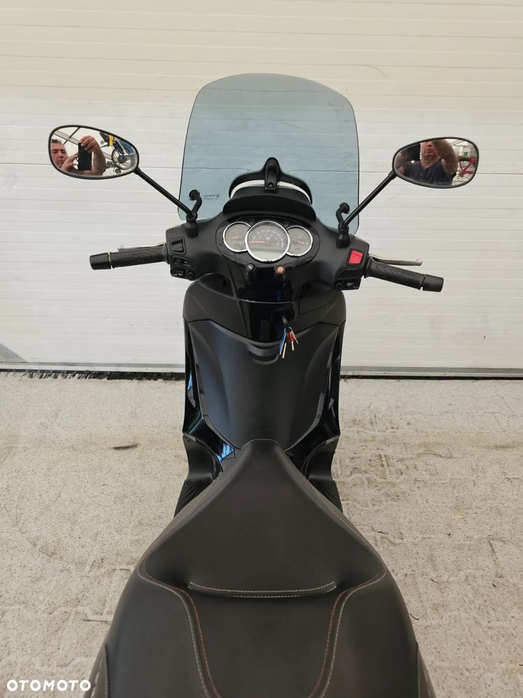 Piaggio Beverly - 33