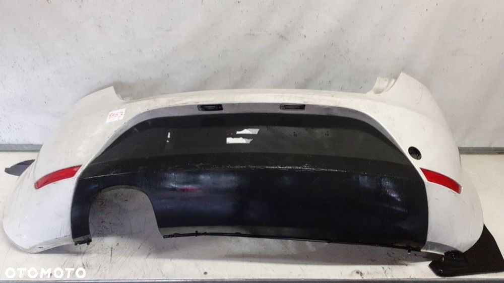 # ZDERZAK TYŁ TYLNY DO SEAT LEON II 2 HB BIAŁY LB9A - 1