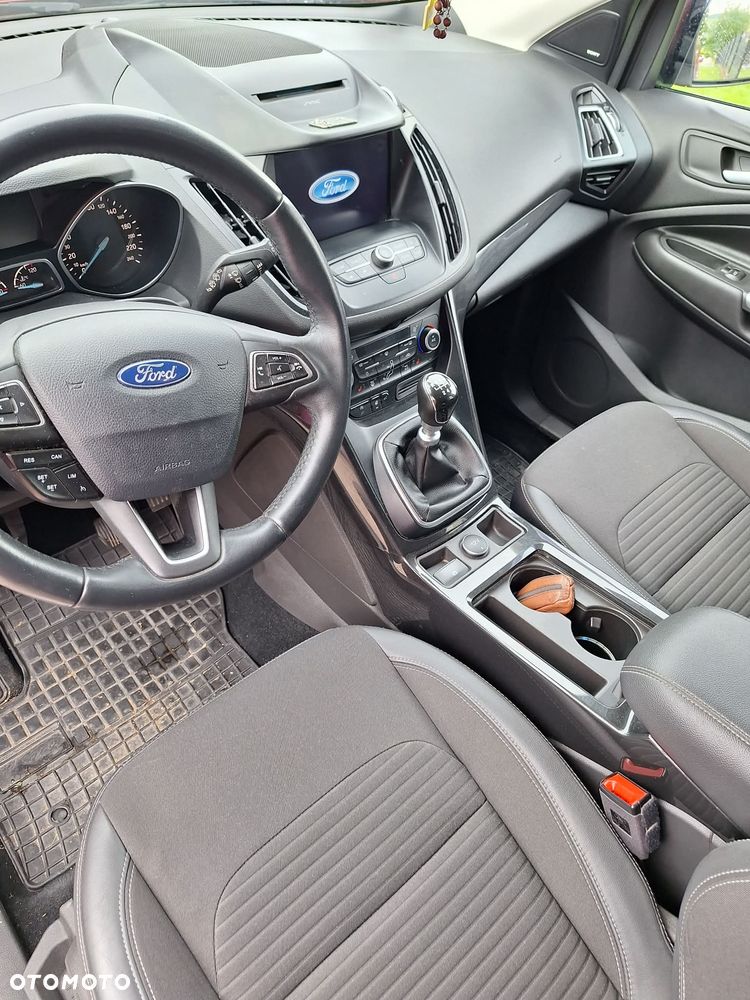 Ford Kuga - 14