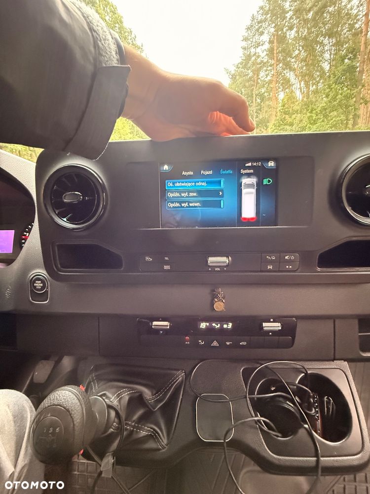 Mercedes-Benz SPRINTER - 22