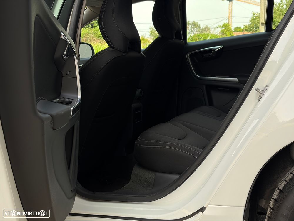 Volvo V60 - 31