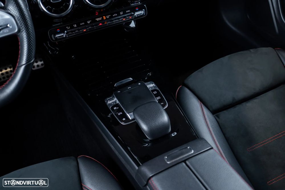 Mercedes-Benz CLA 220 d Shooting Brake AMG Line Aut. - 23