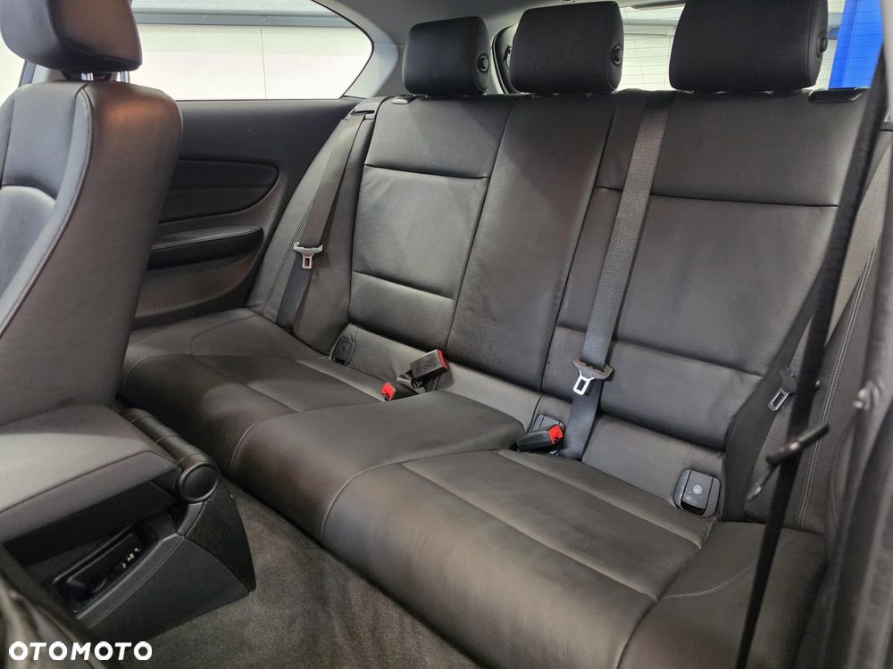 BMW Seria 1 118d DPF Edition Lifestyle - 24