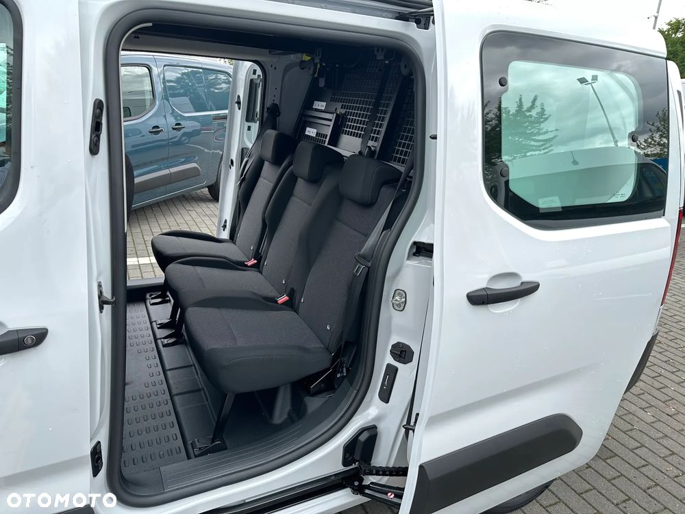 Fiat Doblo załogowy 5-osób - 11