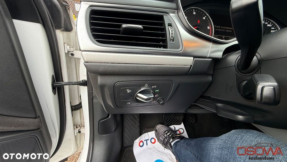 Audi A6 Avant 2.0 TDI Ultra DPF S tronic - 22