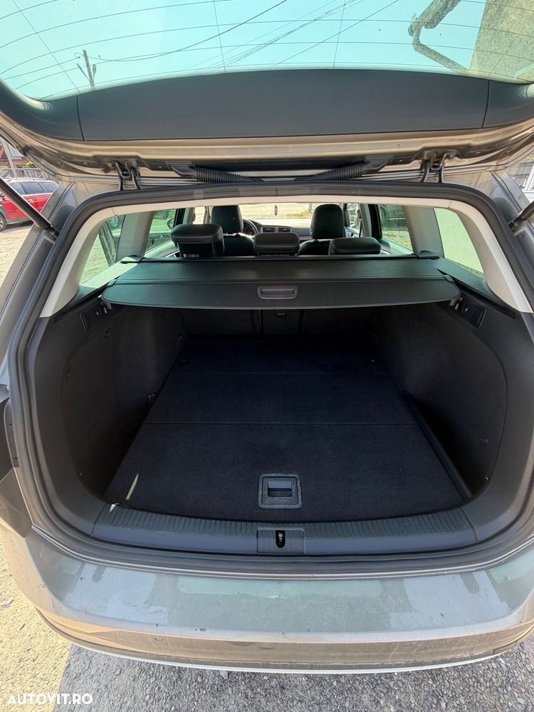 Volkswagen Golf 2.0 TDI DSG 4Motion - 13