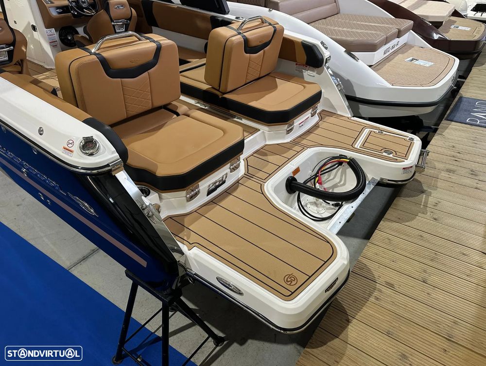 Chaparral 250 OSX - 4