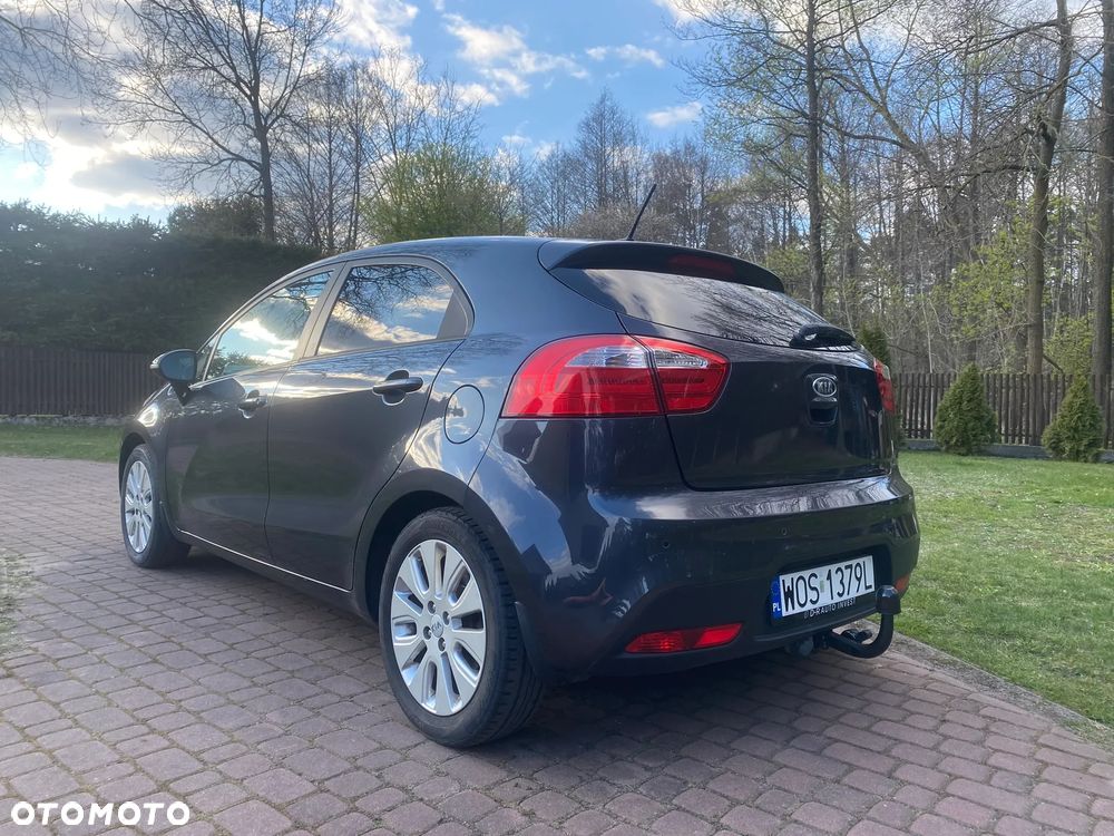 Kia Rio 1.2 Dream Team Edition - 7