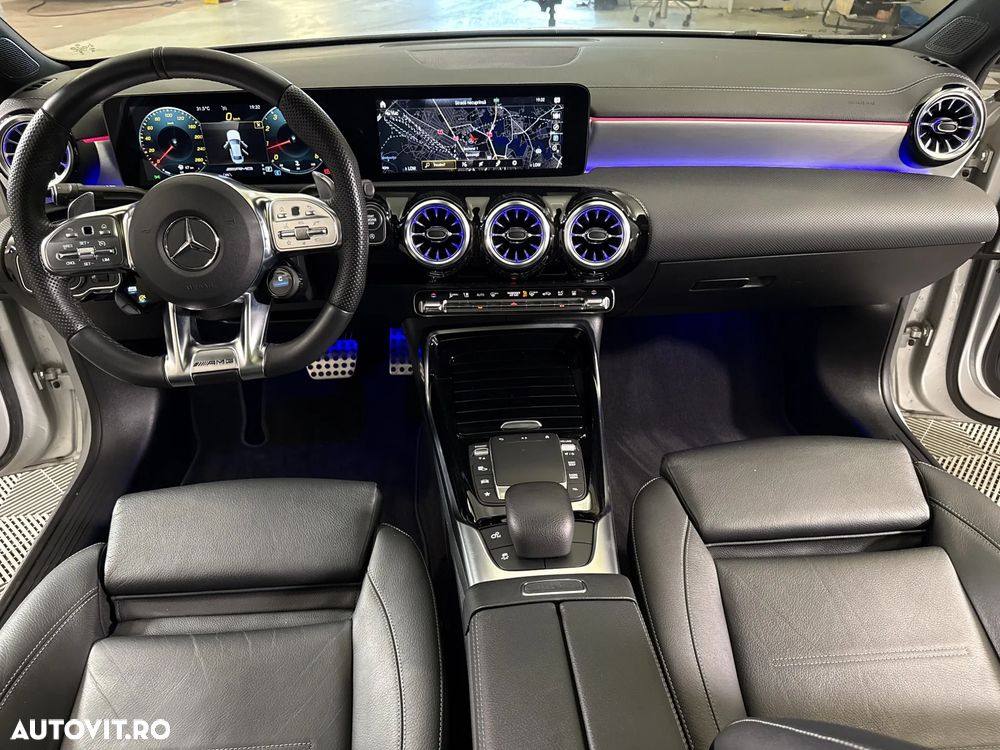 Mercedes-Benz A 35 AMG Sedan 4Matic AMG Speedshift DCT 7G - 10