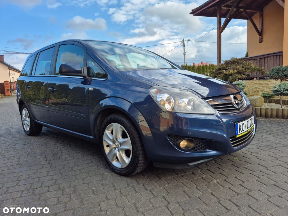 Opel Zafira 1.8 Family Plus - 2
