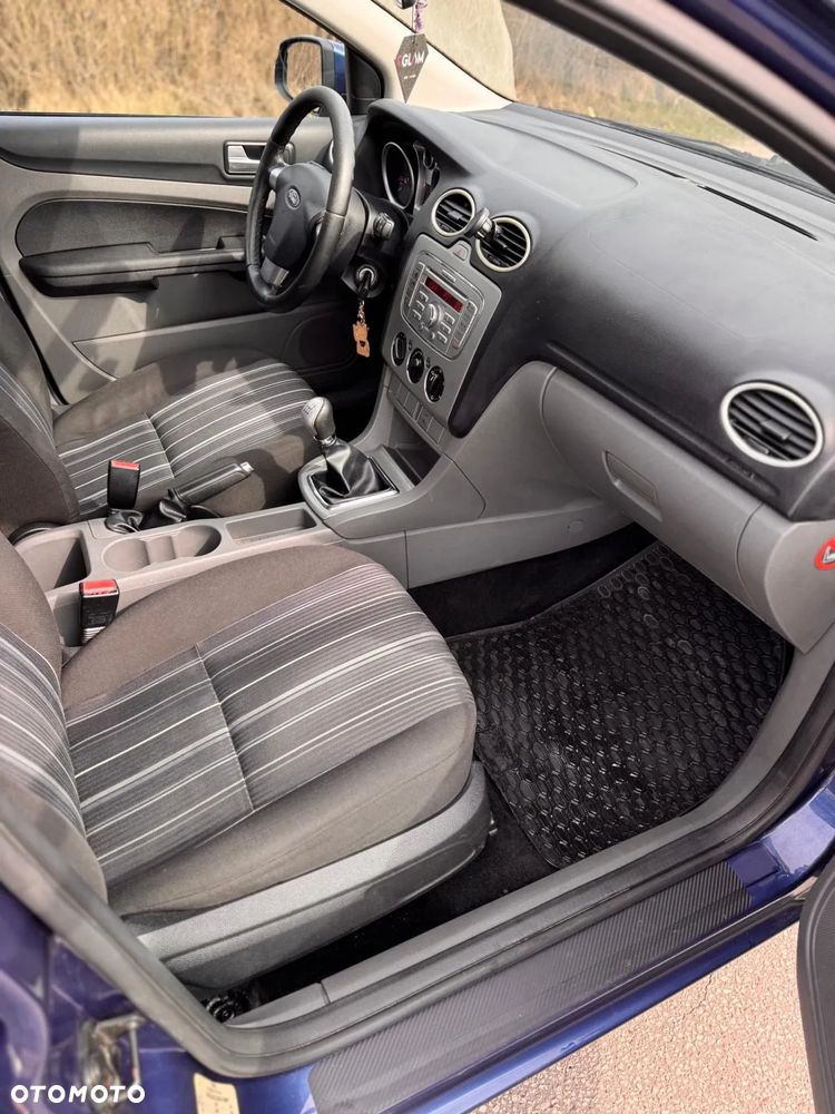 Ford Focus 1.6 Comfort - 12