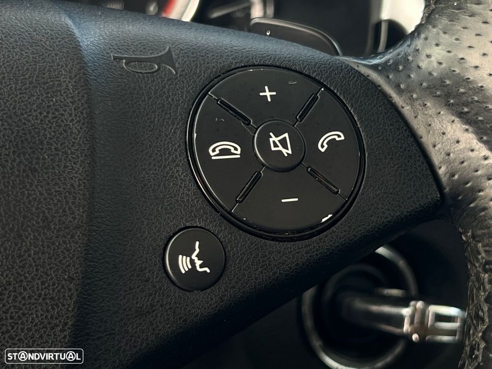 Mercedes-Benz E 250 CDi Avantgarde BE Auto. - 26