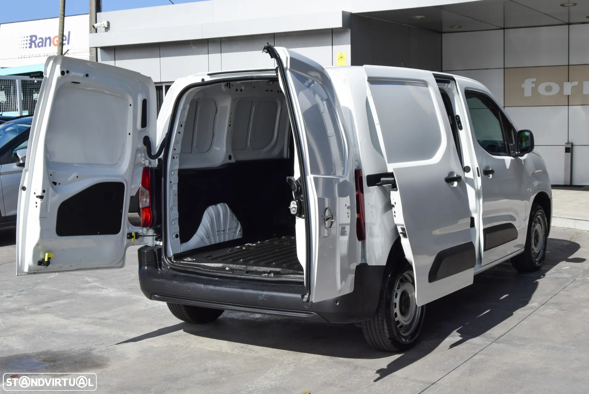 Opel COMBO 1.5 HDI L1 EDITION 100CV - 11