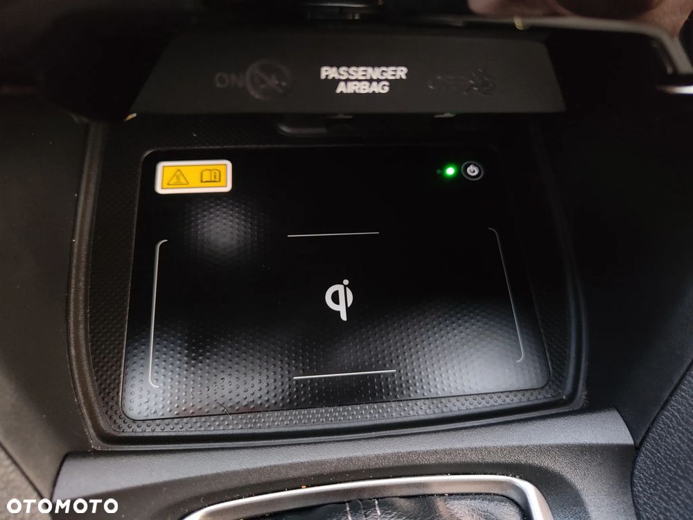 Honda Civic 1.6 i-DTEC Executive Black Edition - 28