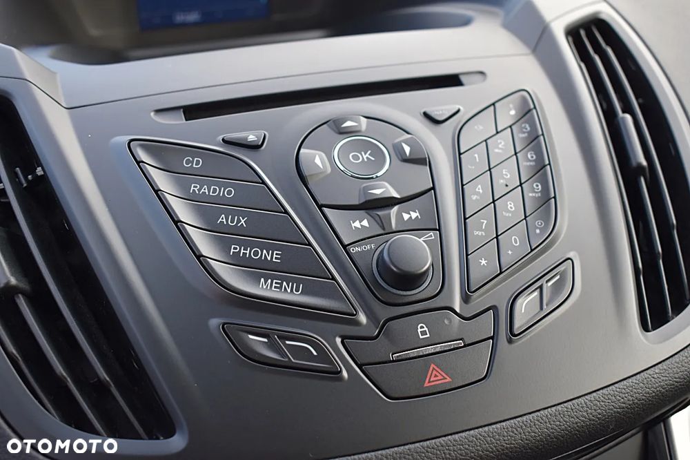 Ford Kuga 2.0 TDCi 2x4 SYNC - 25
