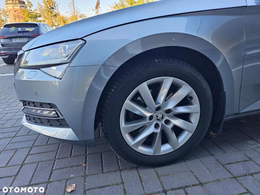 Skoda Superb 2.0 TDI Style - 10