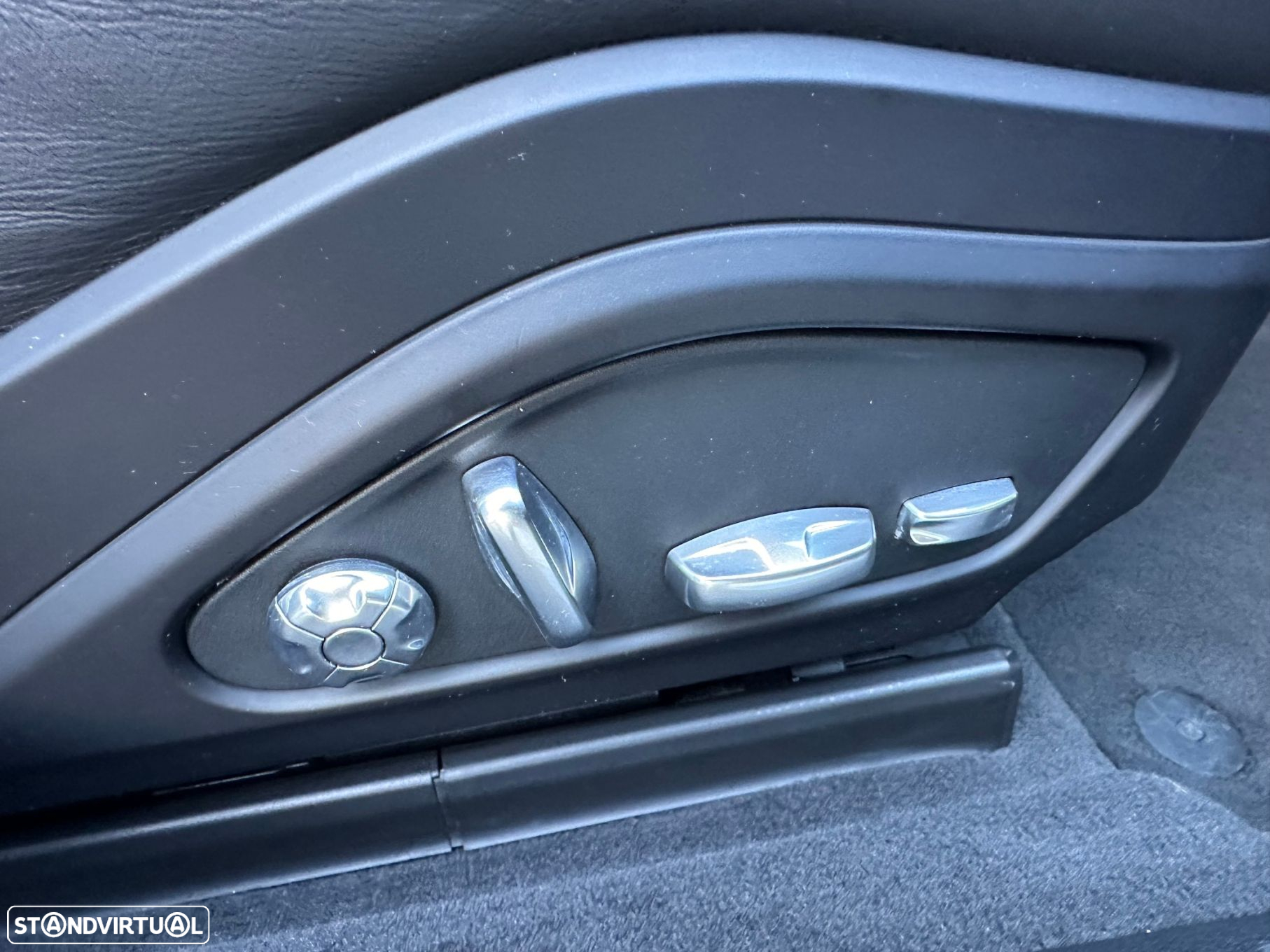 Porsche Panamera Sport Turismo 4 E-Hybrid 10 Years Edition - 25