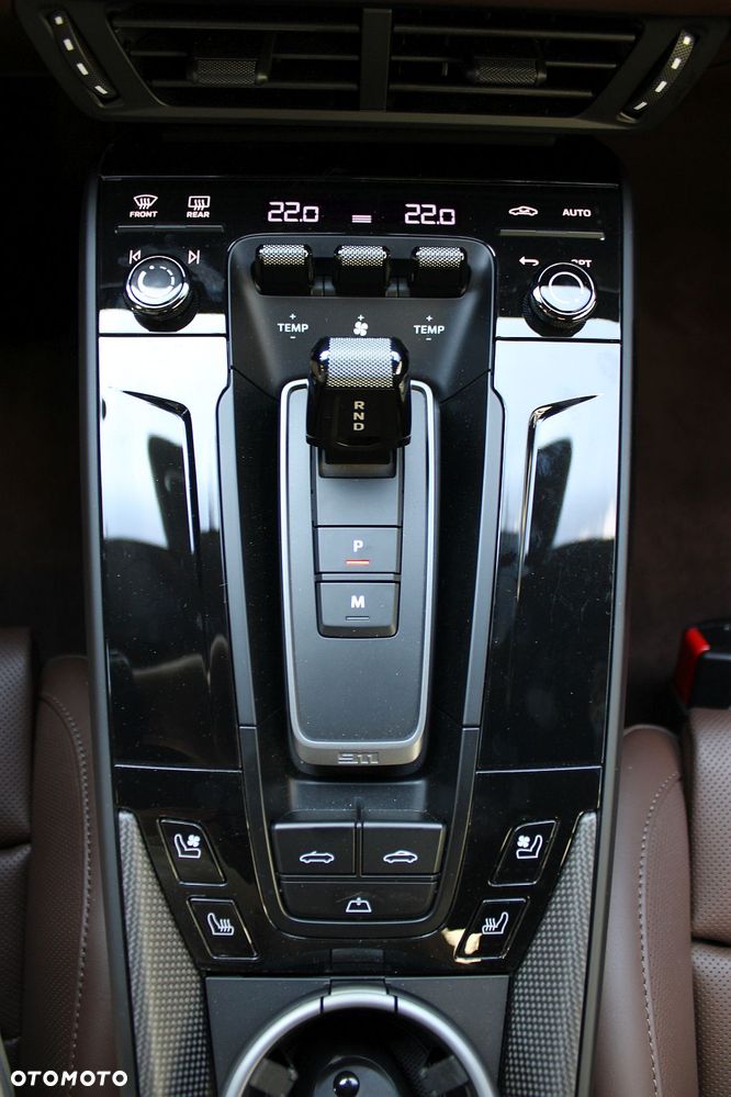 Porsche 911 Carrera T-Hybrid GTS - 38