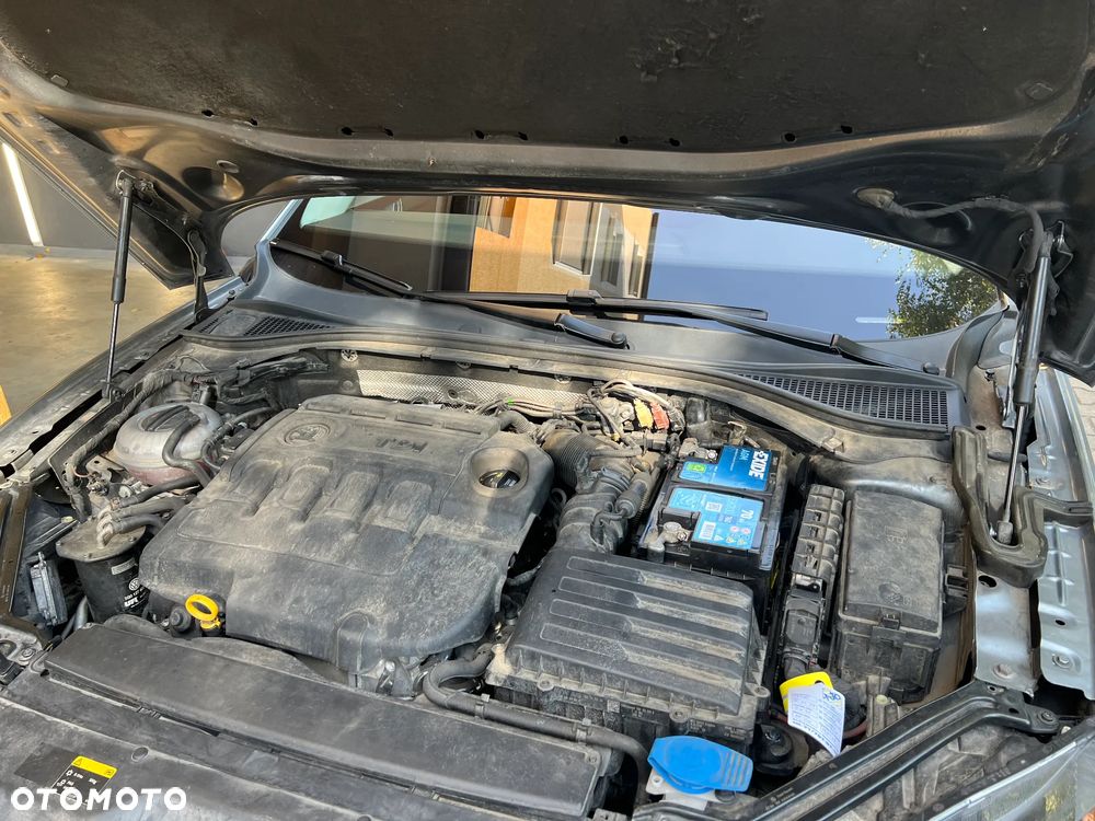 Skoda Superb 2.0 TDI Style DSG - 31