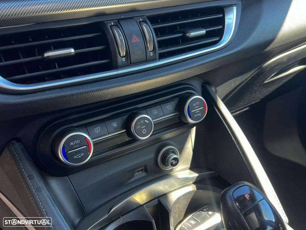 Alfa Romeo Stelvio 2.2 D Super AT8 Q4 - 11