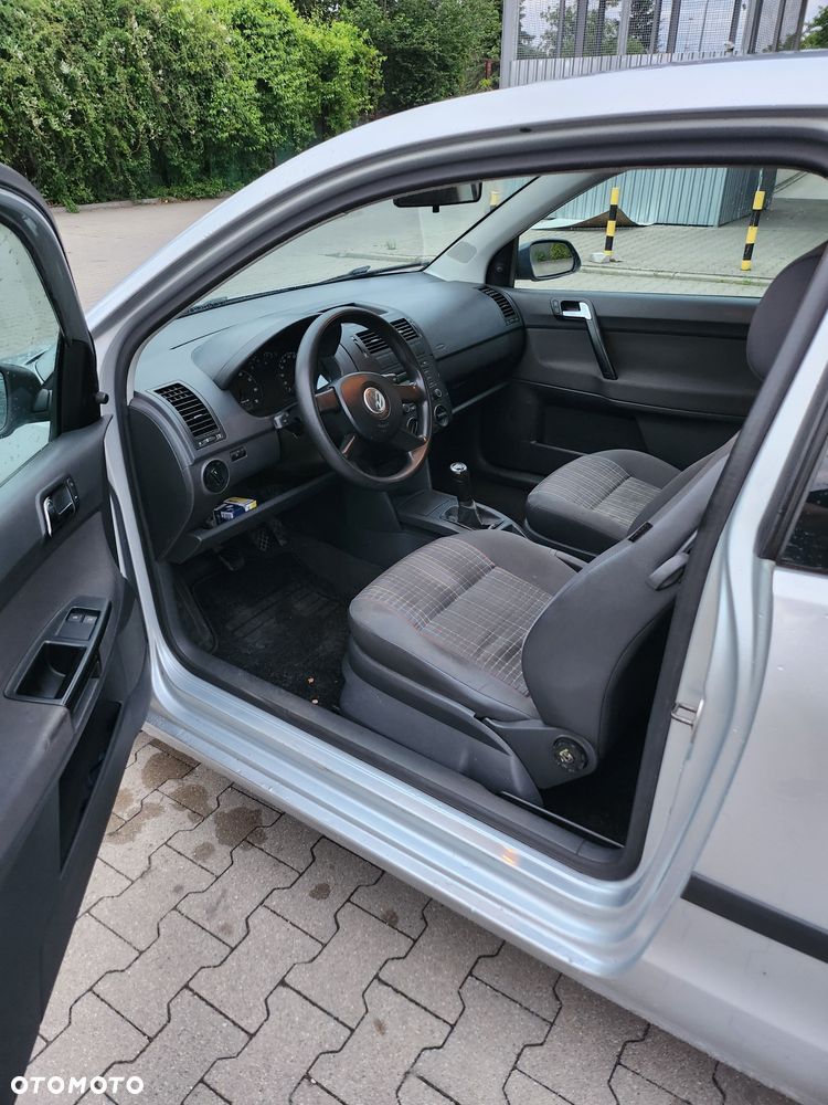 Volkswagen Polo - 5