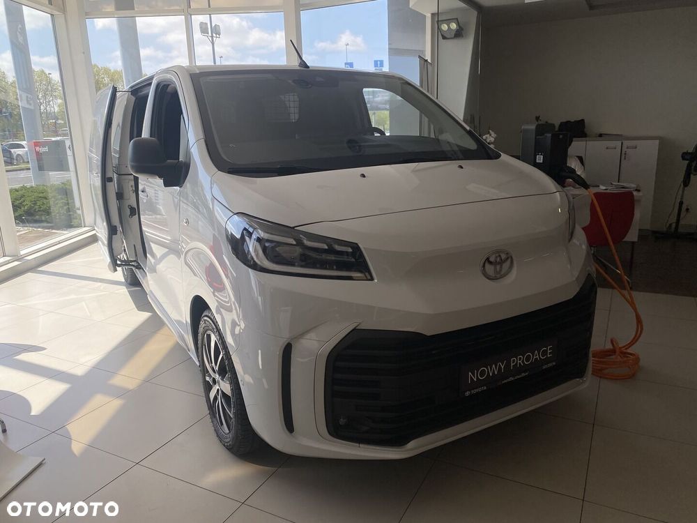 Toyota PROACE - 1