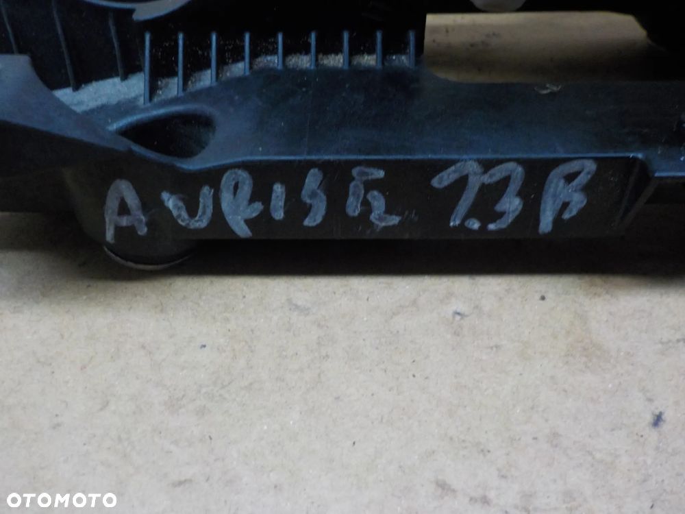 TOYOTA AURIS II 1.33 B LEWAREK DŹWIGNIA ZMIANY BIEGÓW 6B - 3