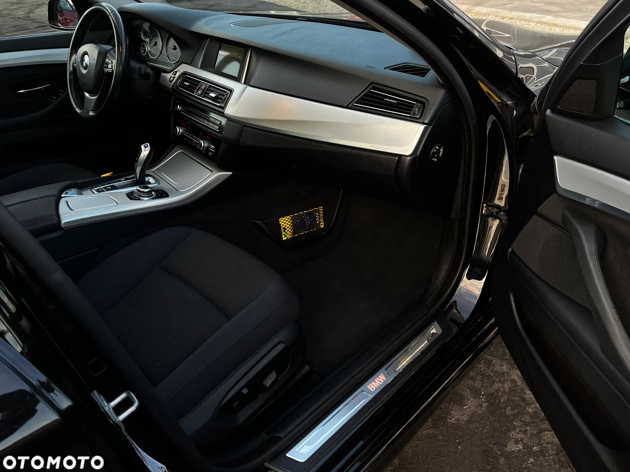 BMW Seria 5 525d xDrive Modern Line - 15