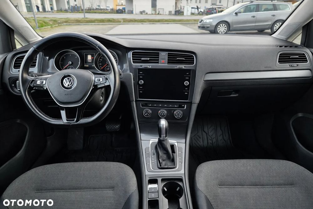 Volkswagen Golf 1.6 TDI (BlueMotion Technology) DSG Comfortline - 5