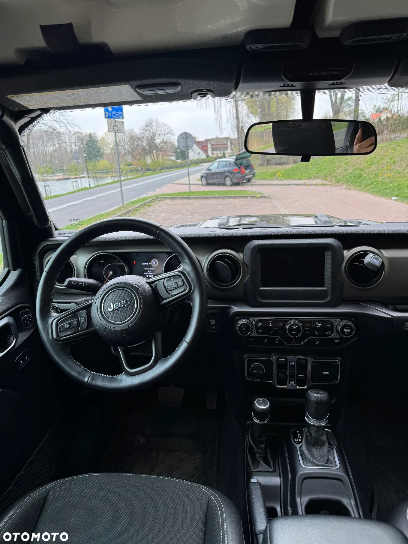 Jeep Wrangler - 26