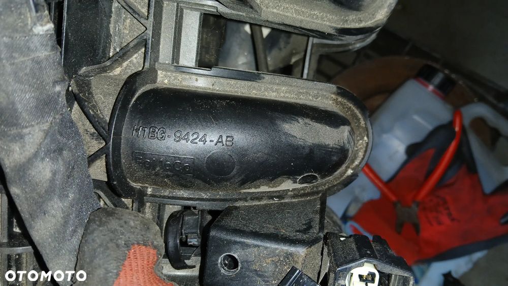 kolektor ssący 1.1 12v  Ford Fiesta MK8 - 3