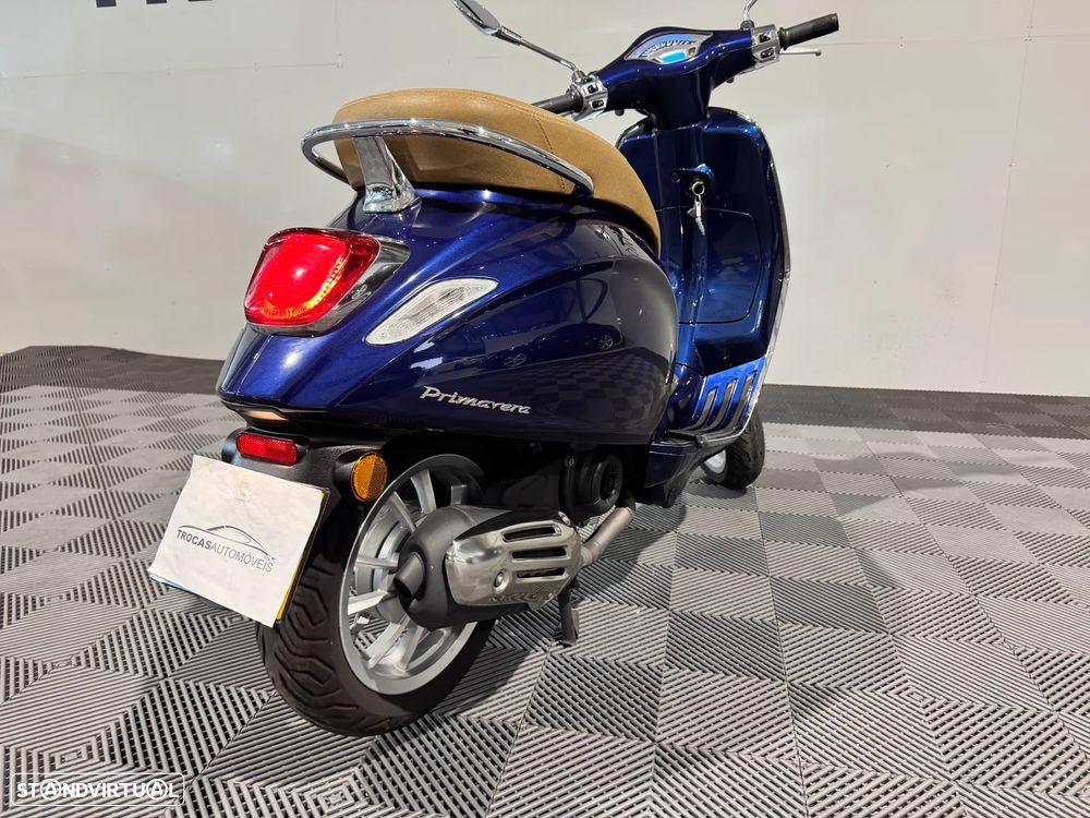Vespa Primavera 50 - 12