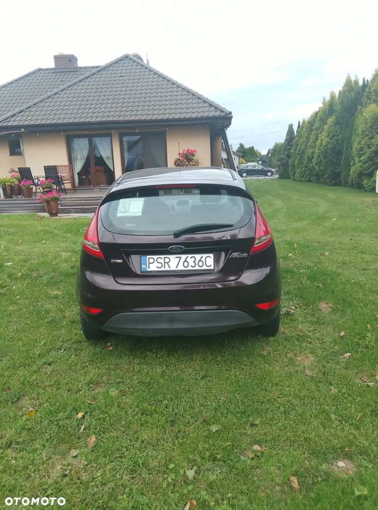Ford Fiesta 2009 photo 4