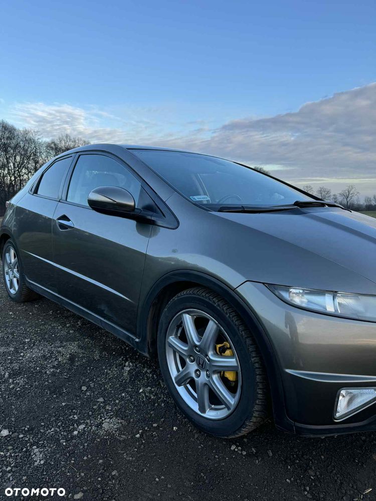 Honda Civic 2.2i-CTDi Executive - 2