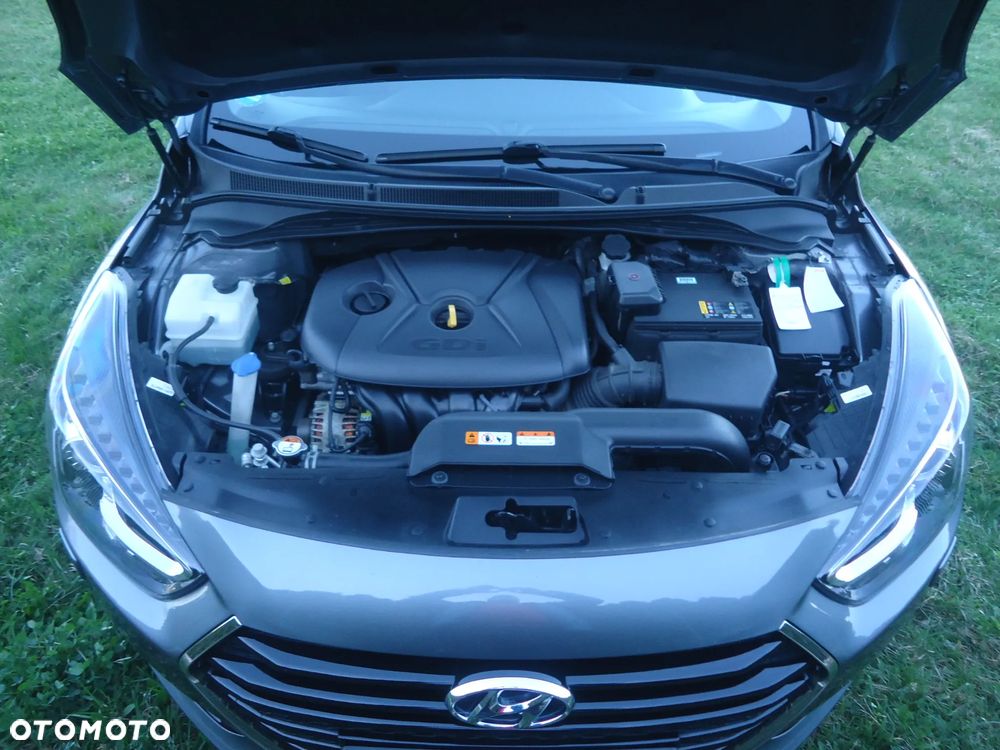 Hyundai i40 Kombi 2.0 Automatik Premium - 38