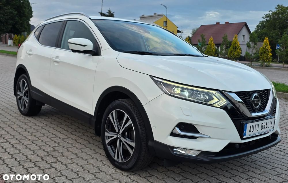 Nissan Qashqai 1.3 DIG-T N-WAY - 4