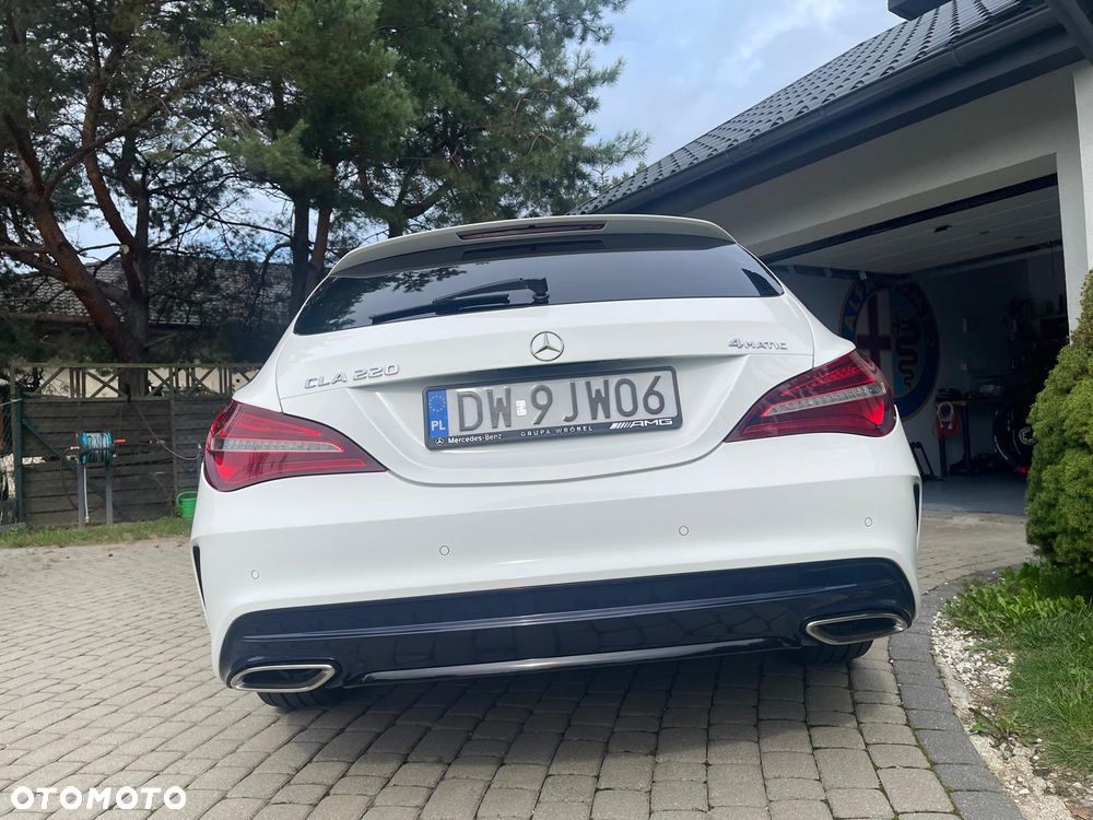Mercedes-Benz CLA ver-220-4--matic-amg-line - 2