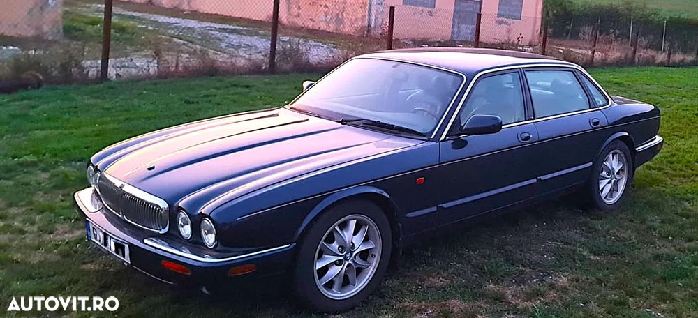 Jaguar XJ XJ6 3.0 Executive - 1