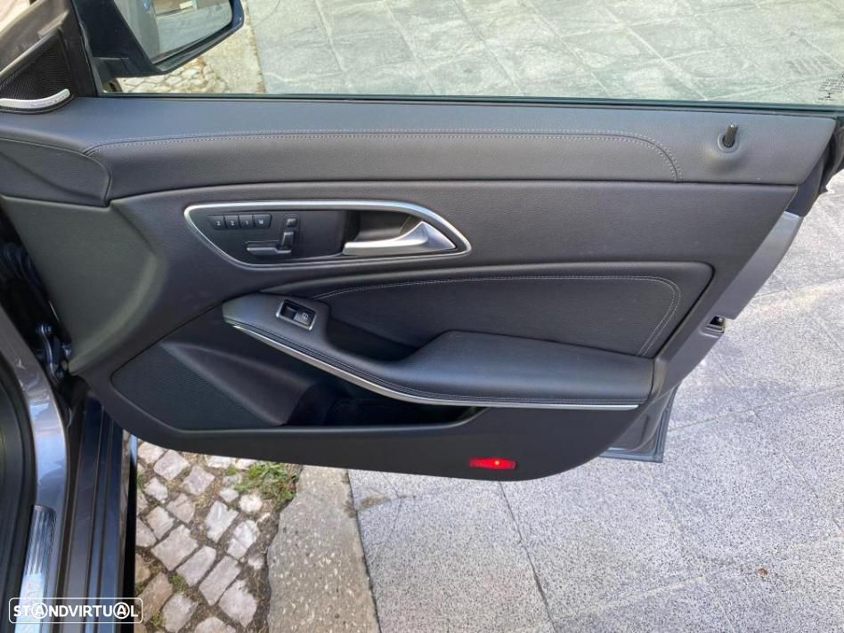 Mercedes-Benz CLA 220 d Shooting Brake AMG Line Aut. - 38