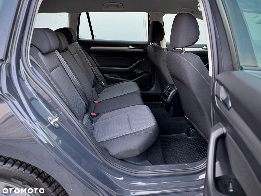 Volkswagen Passat 1.5 TSI EVO Business - 17