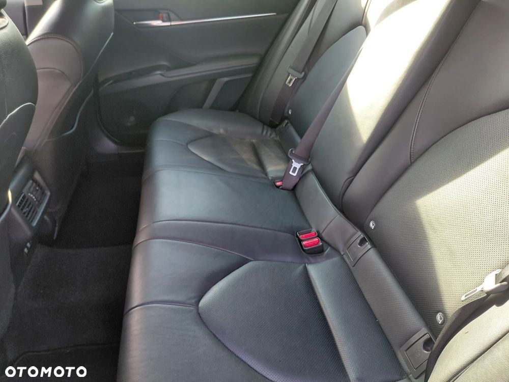 Toyota Camry 2.5 Hybrid Executive CVT - 7