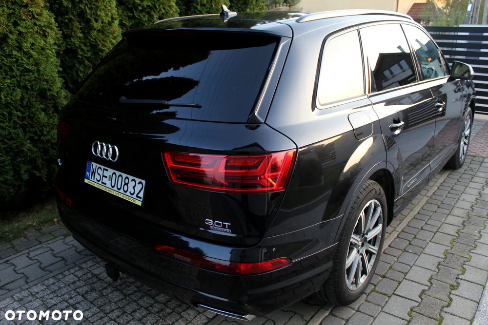 Audi Q7 3.0 TFSI Quattro Tiptr - 9