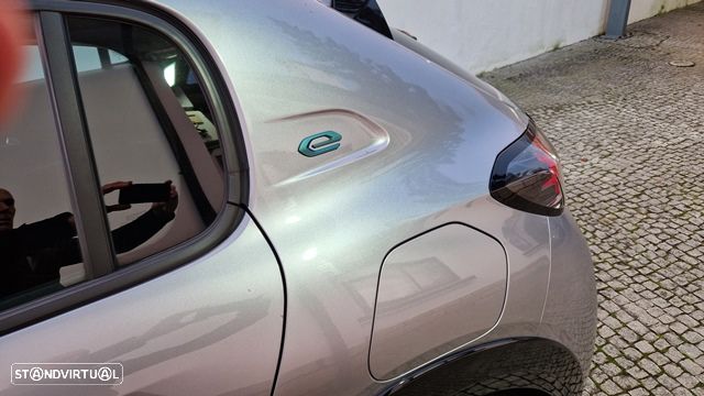 Peugeot e-208 Allure Pack - 4